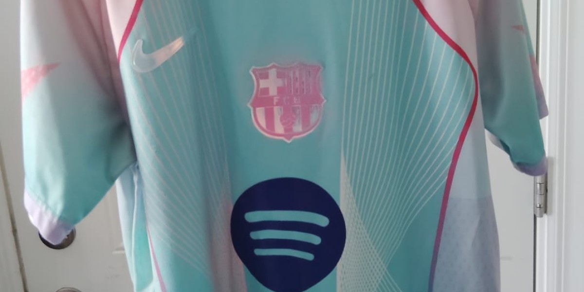 ĆWICZENIA POPRAWIAJĄCE SIŁĘ STRZAŁÓW W PIŁCE NOŻNEJ